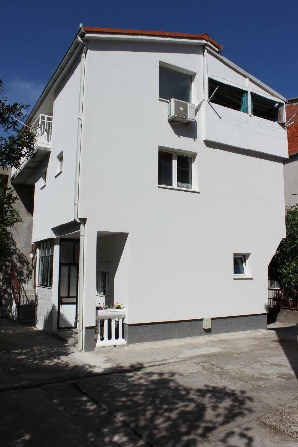 Apartment Epetij *